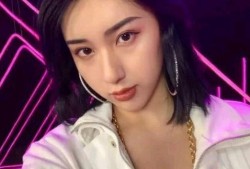 中国男歌手爆料视频播放,独家幕后故事大公开